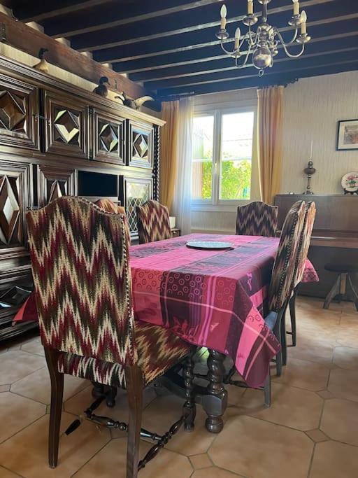 Maison Familiale Idealement Situee Avec Tout Le Confort Nimes Exterior photo