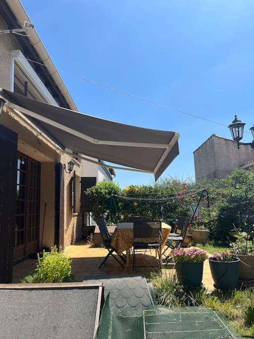 Maison Familiale Idealement Situee Avec Tout Le Confort Nimes Exterior photo