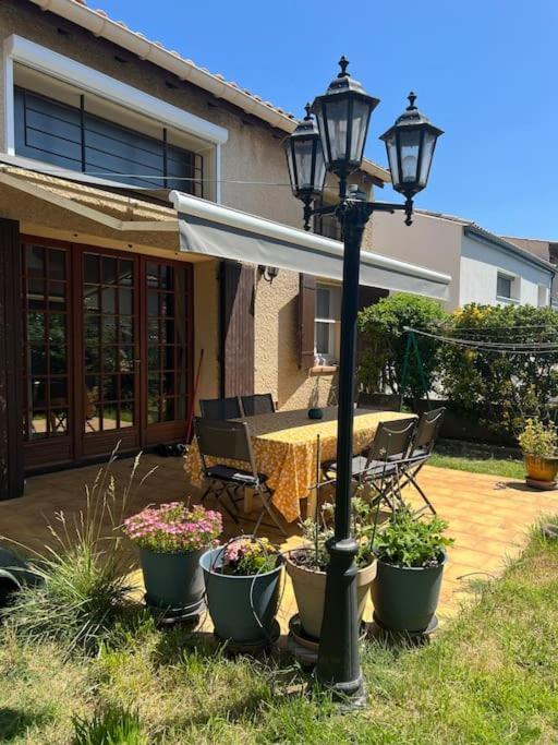Maison Familiale Idealement Situee Avec Tout Le Confort Nimes Exterior photo